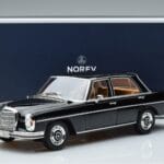 Mercedes 280 SE W108 Schwarz Norev 1:18 183762 Metall - image 7 of 7