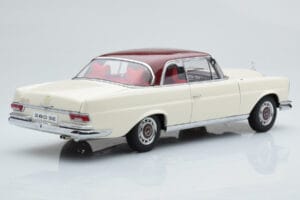 Mercedes 280 SE W108 Weiß AUTOart 1:18 76287 Metall — Bild 4 von 8