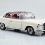 Mercedes 280 SE W108 Weiß AUTOart 1:18 - image 6 of 8