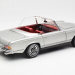 Mercedes 280 SL W113 Pagode Silber Schuco 1:18 - image 3 of 8