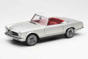 Mercedes 280 SL W113 Pagode Silber Schuco 1:18