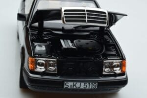Mercedes 300 CE-24 C124 Coupe AMG Wheels Limitierte Auflage Norev 1:18 183881 Metall — Bild 9 von 11