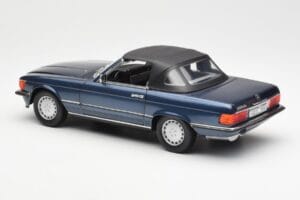 Mercedes 300 SL R107 Nautikblau Norev 1:18 183466 Metall — Bild 7 von 8