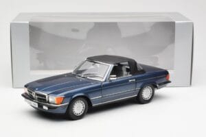 Mercedes 300 SL R107 Nautikblau Norev 1:18 183466 Metall — Bild 8 von 8