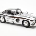 Mercedes 300 SL W198 Chrom Minichamps 1:18 - image 6 of 8