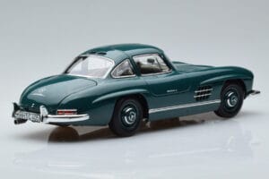Mercedes 300 SL W198 Gullwing Grün Norev 1:18 183851 Metall — Bild 3 von 7