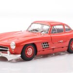 Mercedes 300 SL W198 Gullwing Rot Minichamps 1:18