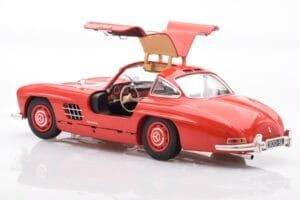 Mercedes 300 SL W198 Gullwing Rot Minichamps 1:18 110037211 Metall — Bild 5 von 8