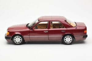 Mercedes 500E W124 Rot Metallic Händler Edition Norev 1:18 B66040699 Metall — Bild 4 von 8