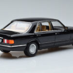 Mercedes 560 SEL W126 Schwarz Norev 1:18 - image 3 of 7
