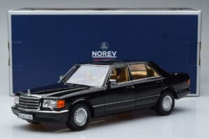 Mercedes 560 SEL W126 Schwarz Norev 1:18 183793 Metall — Bild 7 von 7