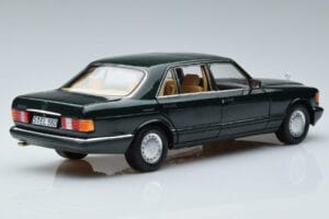 Mercedes 560 SEL W126 Dunkelgrün Metallic Norev 1:18 B66040682 Metall — Bild 3 von 7