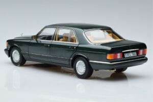 Mercedes 560 SEL W126 Dunkelgrün Metallic Norev 1:18 B66040682 Metall — Bild 6 von 7