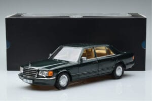 Mercedes 560 SEL W126 Dunkelgrün Metallic Norev 1:18 B66040682 Metall — Bild 7 von 7