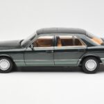 Mercedes 560 SEL W126 Night Grün Metallic Dealer Edition Norev 1:18 - image 4 of 8