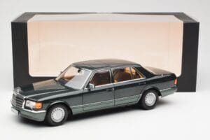 Mercedes 560 SEL W126 Night Grün Metallic Dealer Edition Norev 1:18 B66040626 Metall — Bild 8 von 8