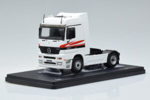 Mercedes Actros MP1 Weiß IXO 1:43 TR064