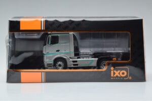 Mercedes Actros MP4 Racing Edition IXO 1:43 TR091 Metall — Bild 6 von 6