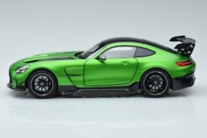 Mercedes AMG GT C190 Black Series Grün Hell Magno Limitierte Auflage Norev 1:18 183903 Metall — Bild 4 von 7