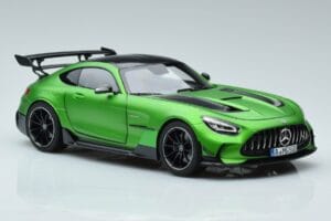 Mercedes AMG GT C190 Black Series Grün Hell Magno Limitierte Auflage Norev 1:18 183903 Metall — Bild 5 von 7
