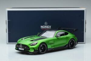 Mercedes AMG GT C190 Black Series Grün Hell Magno Limitierte Auflage Norev 1:18 183903 Metall — Bild 7 von 7