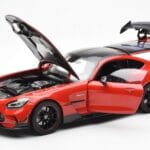 Mercedes AMG GT Black Series Rot Asia Exclusive Norev 1:18 - image 2 of 8
