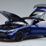 Mercedes AMG GT R C190 Brillantblau AUTOart 1:18 76334 Metall - image 2 of 7
