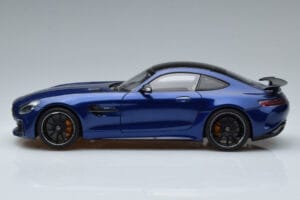 Mercedes AMG GT R C190 Brillantblau AUTOart 1:18 76334 Metall — Bild 4 von 7