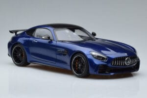 Mercedes AMG GT R C190 Brillantblau AUTOart 1:18 76334 Metall — Bild 5 von 7