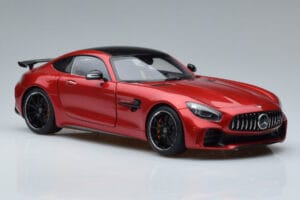 Mercedes AMG GT R C190 Kardinalrot AUTOart 1:18 76331 Metall — Bild 5 von 7
