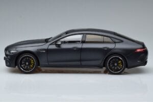 Mercedes AMG GT63 S X290 Dealer Edition Norev 1:18 B66960460 Metall — Bild 4 von 7