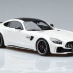 Mercedes AMG GT R Weiß GT Spirit 1:18 KJ021 Resin - image 4 of 6