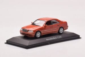 Mercedes C-Class W202 C220 Orange Metallic Dealer Edition Minichamps 1:43 B66005747 Metall — Bild 2 von 4