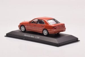 Mercedes C-Class W202 C220 Orange Metallic Dealer Edition Minichamps 1:43 B66005747 Metall — Bild 3 von 4