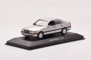 Mercedes C-Class W202 C220 Silber Minichamps 1:43 B66005705-M1 Metall — Bild 2 von 4