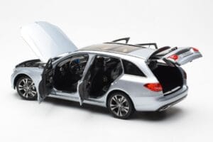 Mercedes C-Class W205 T-Modell Silber Asia Exclusive Norev 1:18 183865 Metall — Bild 5 von 8