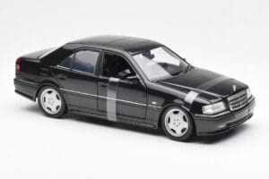Mercedes C-Class W202 C36 AMG Schwarz Metallic UT Models 1:18 26102 Metall — Bild 4 von 6