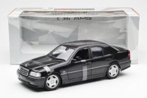 Mercedes C-Class W202 C36 AMG Schwarz Metallic UT Models 1:18 26102 Metall — Bild 6 von 6
