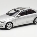 Mercedes C-Class W204 Avantgarde Silber AUTOart 1:18