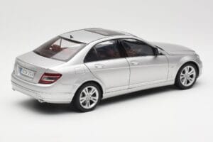 Mercedes C-Class W204 Avantgarde Silber AUTOart 1:18 B66962368 Metall — Bild 3 von 8