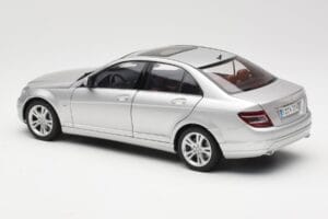 Mercedes C-Class W204 Avantgarde Silber AUTOart 1:18 B66962368 Metall — Bild 7 von 8