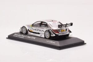 Mercedes C-Class W204 DTM Team AMG Mercedes #8 R. Schumacher DTM 2010 Minichamps 1:43 400103908 Metall — Bild 3 von 4
