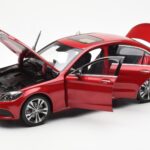 Mercedes C-Class W205 Rot Metallic Asia Exclusive Norev 1:18 - image 2 of 8
