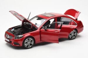 Mercedes C-Class W205 Rot Metallic Asia Exclusive Norev 1:18 183835 Metall — Bild 2 von 8
