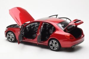 Mercedes C-Class W205 Rot Metallic Asia Exclusive Norev 1:18 183835 Metall — Bild 5 von 8