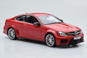 Mercedes C63 AMG W204 Black Series Rot GT Spirit 1:18 GT065 Resin — Bild 4 von 6