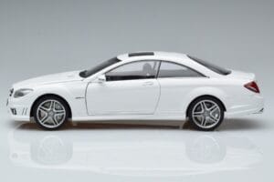 Mercedes CL63 AMG C216 Weiß AUTOart 1:18 76167 Metall — Bild 3 von 6
