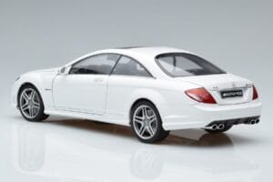 Mercedes CL63 AMG C216 Weiß AUTOart 1:18 76167 Metall — Bild 5 von 6
