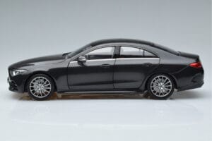 Mercedes CLS Coupe C257 Norev 1:18 B66960546 Metall — Bild 4 von 7