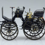 Mercedes Daimler Motorkutsche Dunkelblau Norev 1:18 - image 3 of 6